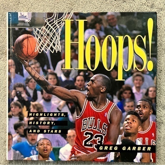 NBA HOOPS Coffee Table Book 1994 Covers Various NBA Superstars - Picture 1 of 5